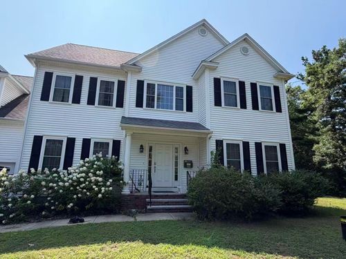 227 Central Ave, Dedham, MA, 02026-4805 | Card Image