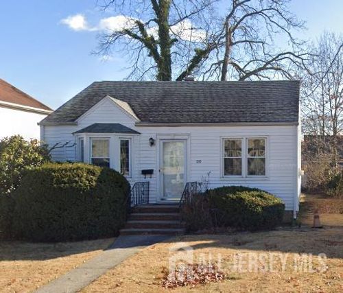 28 Madison Ave, Avenel, NJ, 07001-1445 | Card Image