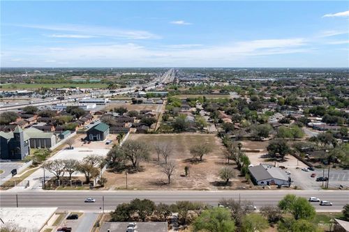 111 N Nebraska Ave, San Juan, TX, 78589-3035 | Card Image