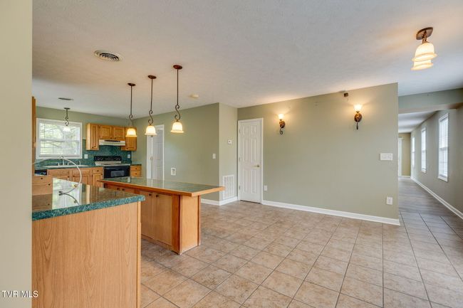 516 Bowmantown Rd, House other with 3 bedrooms, 7 bathrooms and null parking in Telford TN | Image 25
