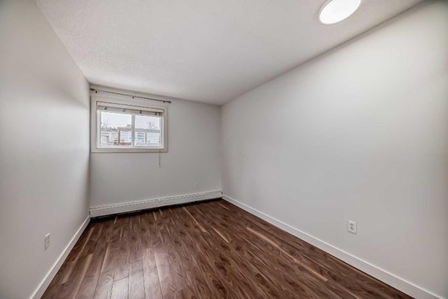 301 - 431 1 Avenue Ne, Home with 2 bedrooms, 1 bathrooms and 1 parking in Calgary AB | Image 9