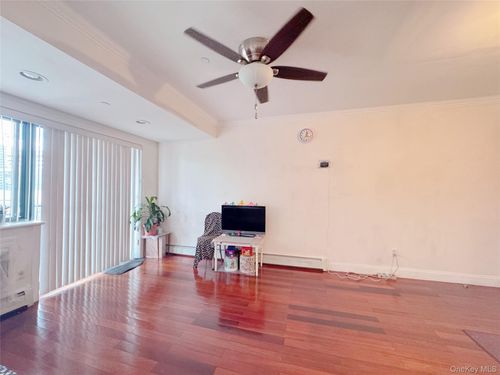 3-4105 College Point Blvd, Flushing, NY, 11355-4263 | Card Image