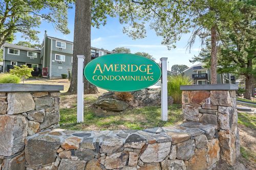 547-547 Vincellette St, Bridgeport, CT, 06606-2255 | Card Image