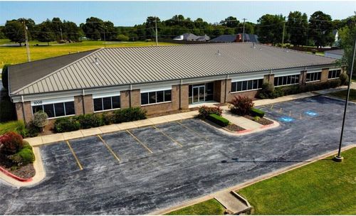 1000-1008 Beau Terre Dr, Bentonville, AR, 72712-6738 | Card Image