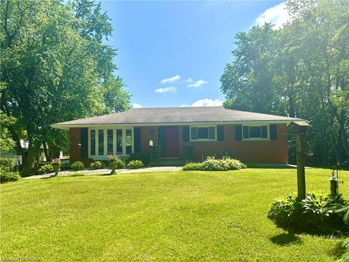 761 Lynden Rd, Lynden, ON, L0R1T0 | Card Image