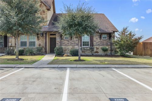 3200 Cullen Trl, College Station, TX, 77845-7362 | Card Image