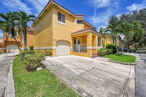 48-m-11201 Lakeview Dr, Coral Springs, FL, 33071-6300 | Card Image