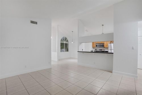 apt-208-15770 Sw 106th Ter, Miami, FL, 33196-4231 | Card Image
