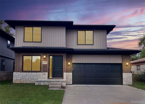 19150 Voiland St, Roseville, MI, 48066-6920 | Card Image