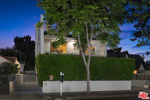 613 Westmount Dr, West Hollywood, CA, 90069-5152 | Card Image