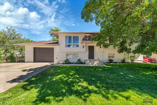 3404 Arizona St, Rapid City, SD, 57701-7483 | Card Image