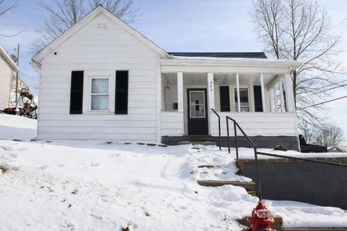 340 N Culver St, Logan, OH, 43138-1439 | Card Image