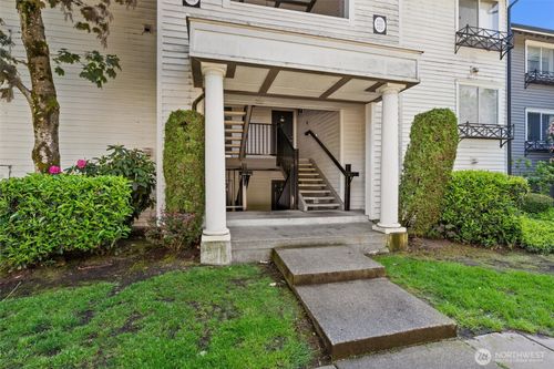 apt-b102-15415 35th Ave W, Lynnwood, WA, 98087-8421 | Card Image