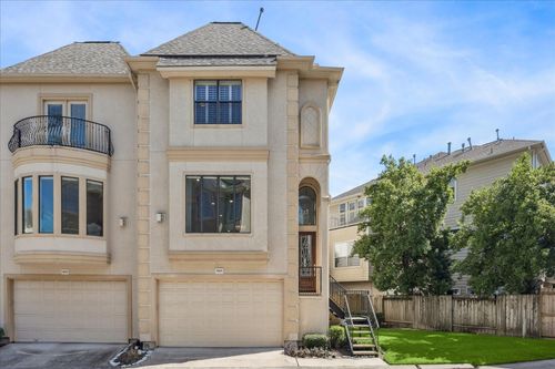 1819 Stacy Fls, Houston, TX, 77008-3499 | Card Image