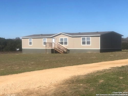 b-208 View Dr, La Vernia, TX, 78121-5627 | Card Image