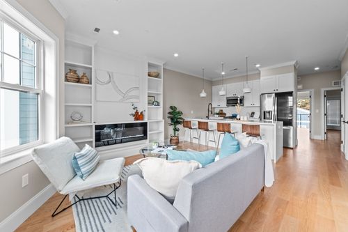 ph-31 Boardman St, Boston, MA, 02128-3958 | Card Image