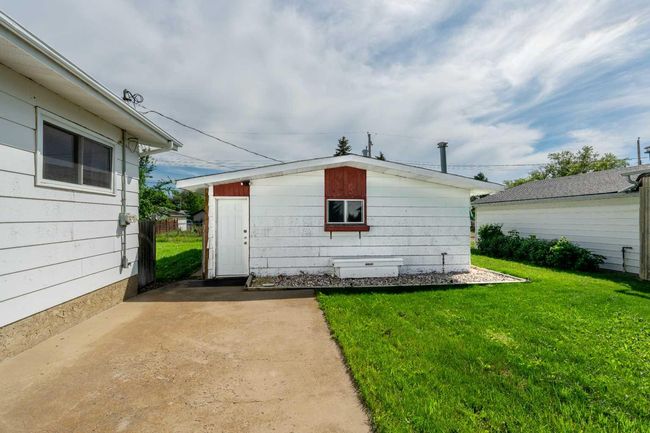 212 Macrae St, House other with 3 bedrooms, 2 bathrooms and 7 parking in Bawlf AB | Image 22