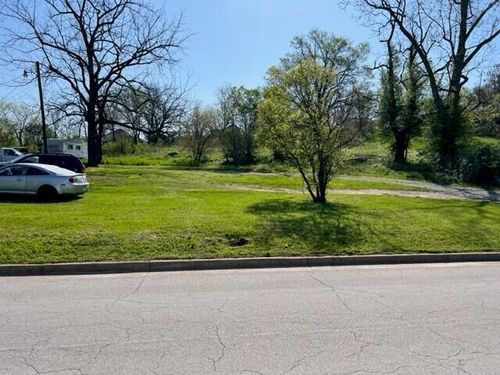 000 1110 Lincoln Avenue, West Plains, MO, 65775 | Card Image