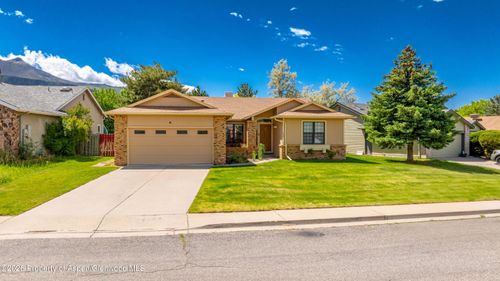 194 Sagemont Cir, Parachute, CO, 81635-9511 | Card Image