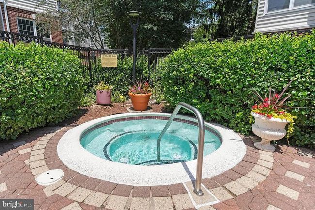 UNIT-5403 - 1581 Spring Gate Dr, Condo with 2 bedrooms, 2 bathrooms and null parking in MCLEAN VA | Image 15