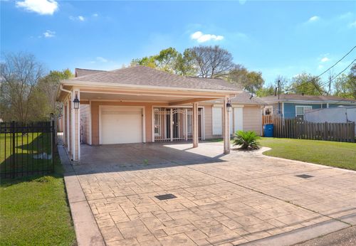 910 Avenue J, South Houston, TX, 77587-4714 | Card Image