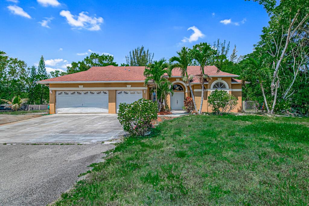 89th Pl, Loxahatchee, FL 33470