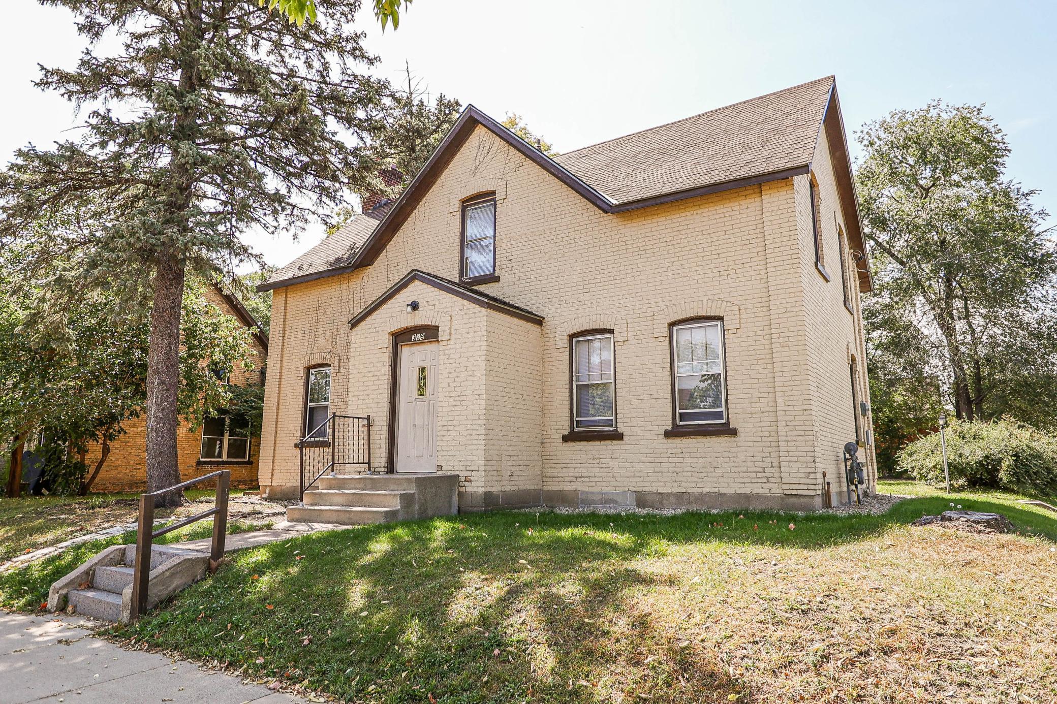 8th Ave, Saint Cloud, MN 56303