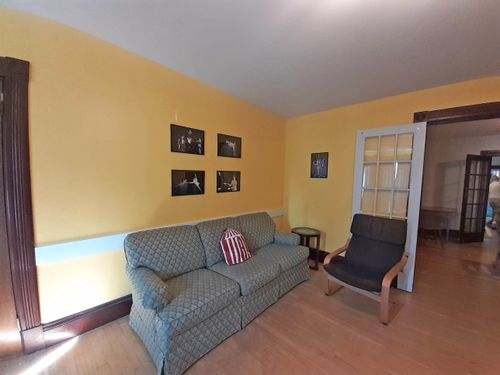 19 Canal St, Brattleboro, VT, 05301-5587 | Card Image