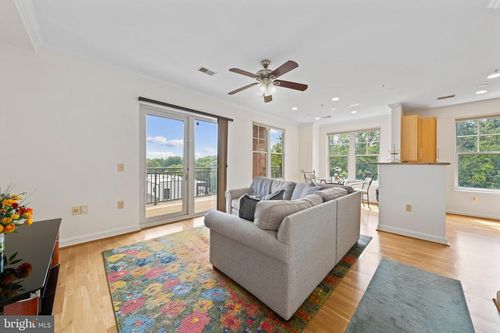 319-11770 Sunrise Valley Dr, RESTON, VA, 20191-1434 | Card Image