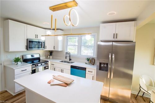 2011 Columbus Ave, Portsmouth, VA, 23704-5303 | Card Image