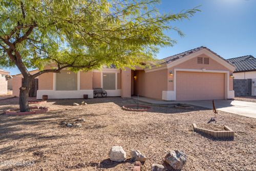 14595 S Tampico Rd, Arizona City, AZ, 85123-6158 | Card Image