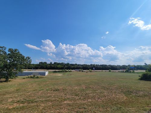 307 W Parker St, Plumerville, AR, 72127-8729 | Card Image