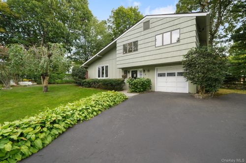 7 Green Acres Ln, White Plains, NY, 10607-2705 | Card Image