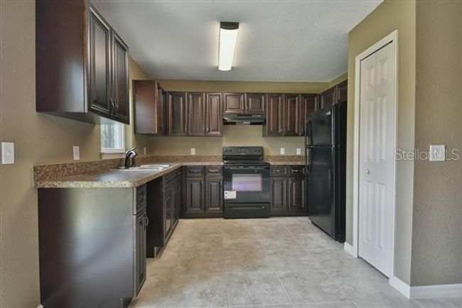 13609 Sw 79 Th Terrace Rd, House other with 3 bedrooms, 2 bathrooms and null parking in OCALA FL | Image 4