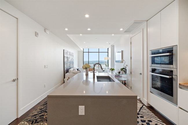 APT-2202 - 501 West Ave, Condo with 1 bedrooms, 2 bathrooms and null parking in Austin TX | Image 10