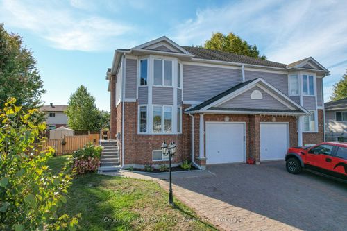 166 Cloverbrae Cres, North Bay, ON, P1A4J3 | Card Image