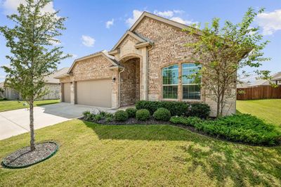 509 Smart Strike Trail, House other with 4 bedrooms, 2 bathrooms and null parking in Granbury TX | Image 3