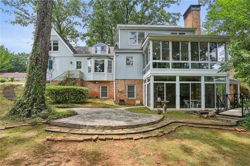 5622 Williamsburg Dr, Norcross, GA, 30093-4127 | Card Image