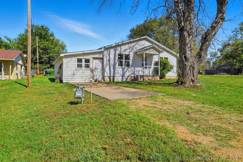 103 W 20th St, Tishomingo, OK, 73460-2506 | Card Image