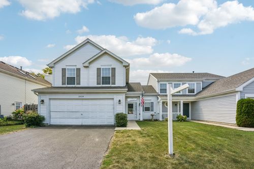 2024 Harrison Ave, Mundelein, IL, 60060-1060 | Card Image