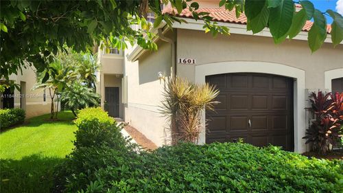 1601 Sorrento Dr, Weston, FL, 33326-4512 | Card Image
