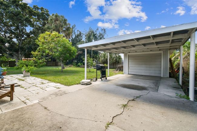 Detached garage | Image 5