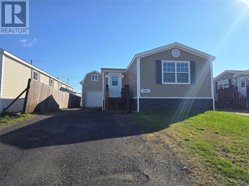 3025 Mills Crescent, Labrador City, NL, A2V2T7 | Card Image