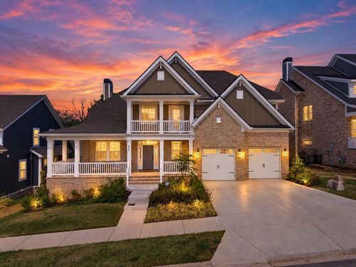 810 Westchester Cir, Hendersonville, TN, 37075-4028 | Card Image