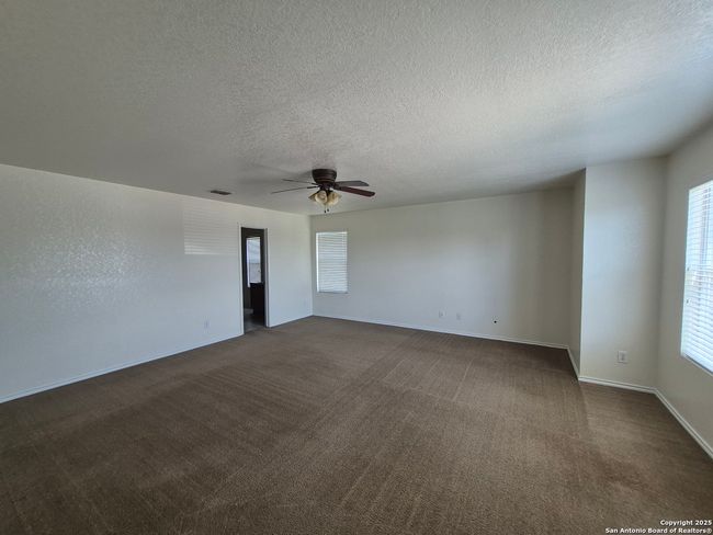 100 Hinge Iron, House other with 4 bedrooms, 3 bathrooms and null parking in Cibolo TX | Image 11