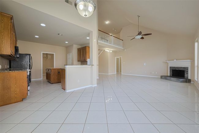 Living Room | Image 10
