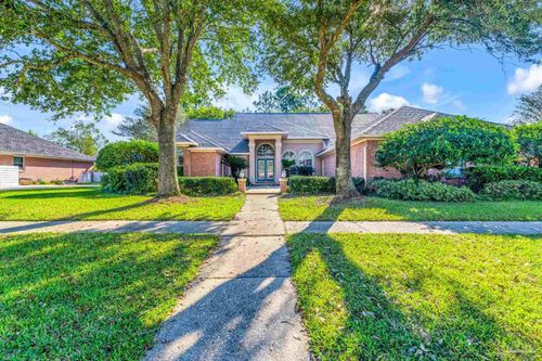 116 Mt Pilot St, Cantonment, FL, 32533-6571 | Card Image