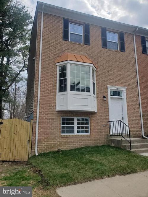 102 Garth Ter, GAITHERSBURG, MD, 20879-3222 | Card Image