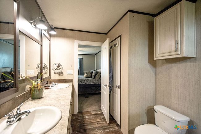 488 Union Wine Rd, Home with 4 bedrooms, 2 bathrooms and null parking in New Braunfels TX | Image 25