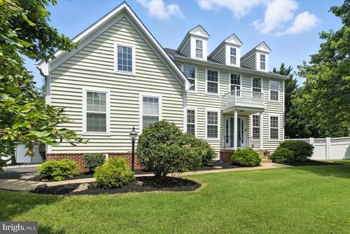 8207 Peggys Ct, GAINESVILLE, VA, 20155-2923 | Card Image